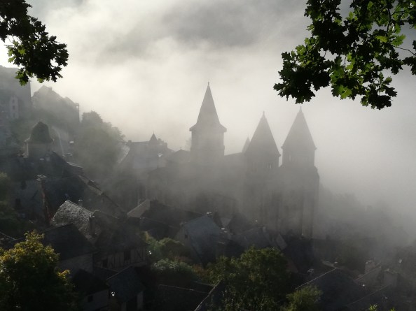 Conques. Amanecer